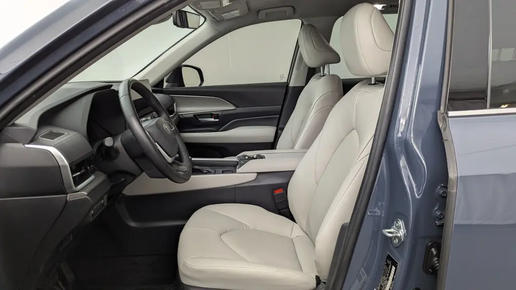 Florida Fine Cars - Used TOYOTA GRAND HIGHLANDER 2024 MIAMI XLE