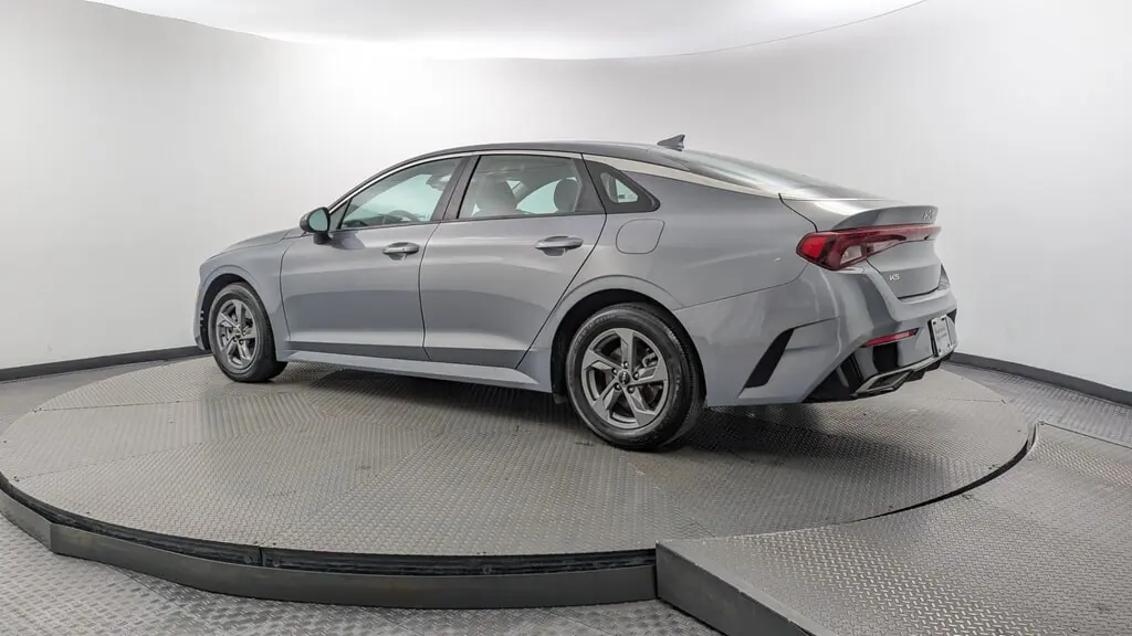 2023 KIA K5 LXS photo 5