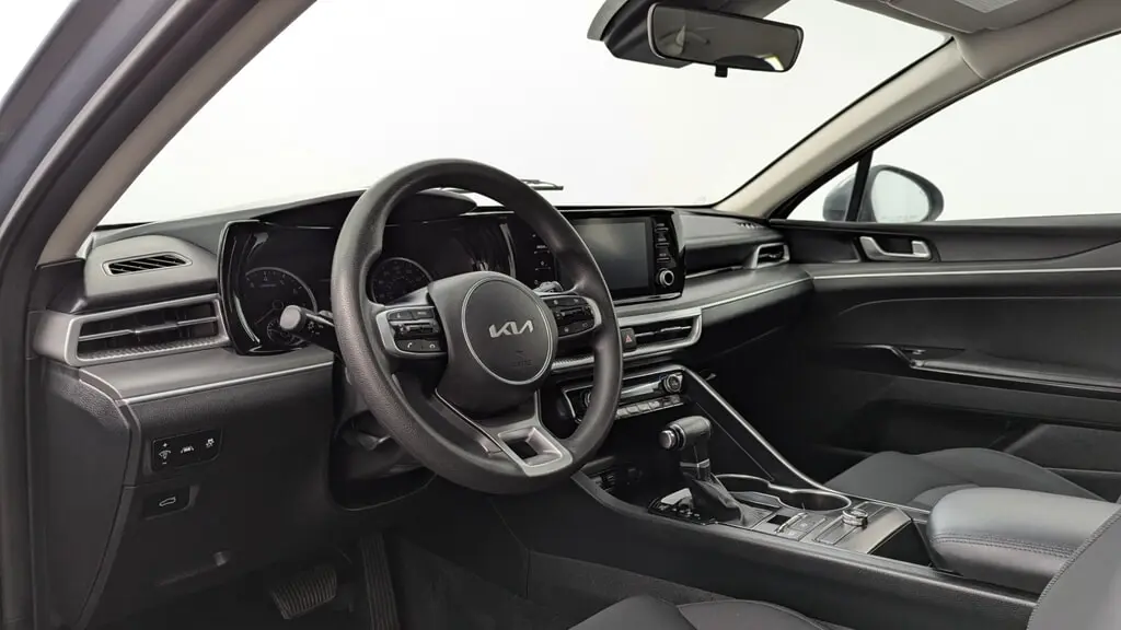 2023 KIA K5 LXS photo 23