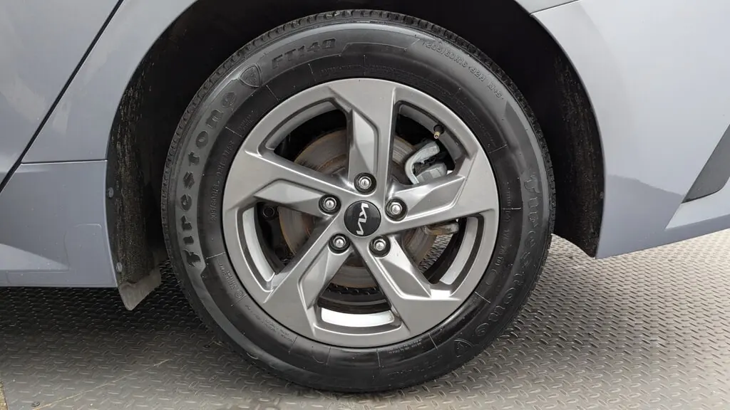 2023 KIA K5 LXS photo 29