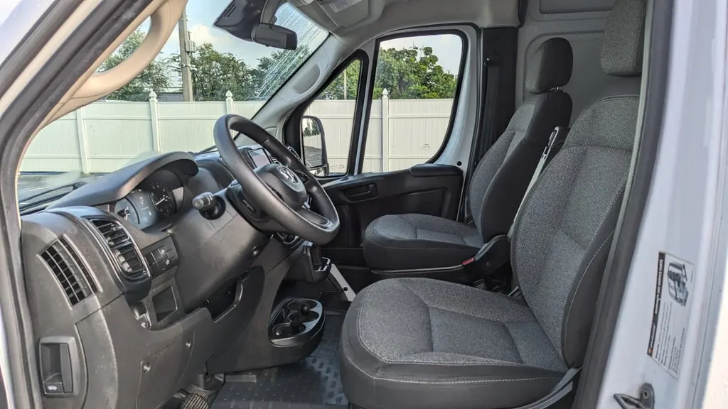 2023 RAM PROMASTER 2500 photo 12