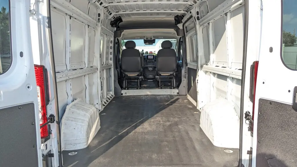 2023 RAM PROMASTER 2500 photo 15