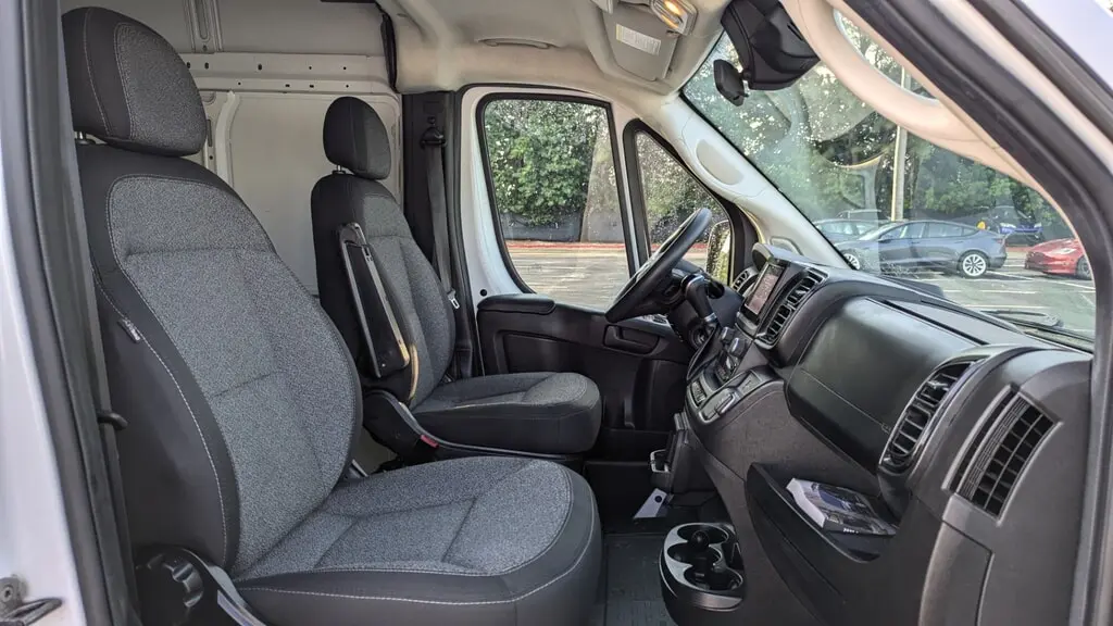 2023 RAM PROMASTER 2500 photo 18
