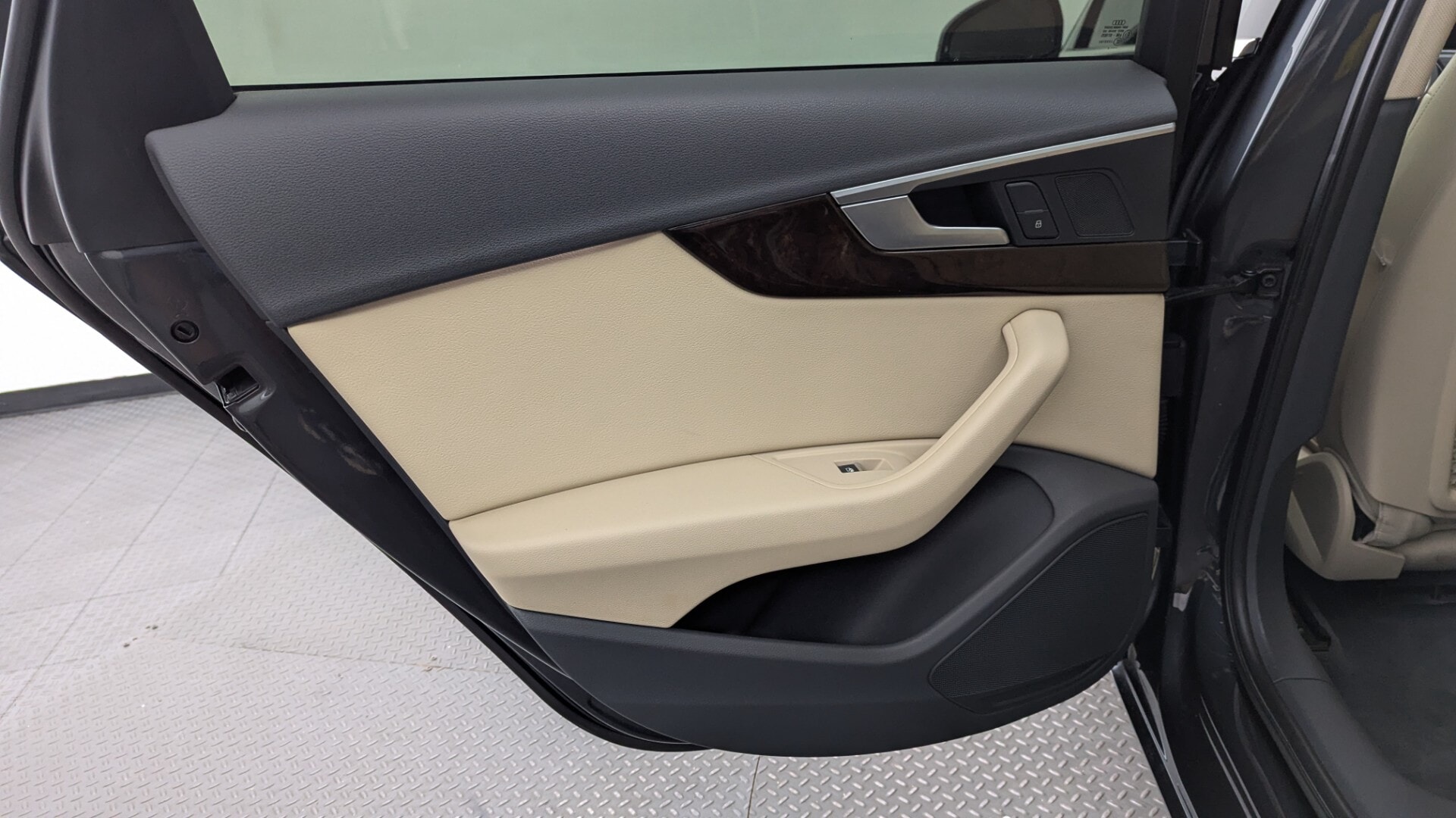 Florida Fine Cars - Used vehicle - SEDAN AUDI A4 2019