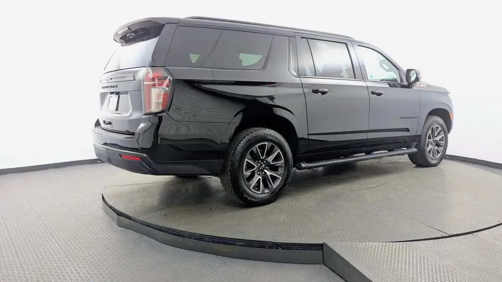 2022 CHEVROLET SUBURBAN Z71 photo 7