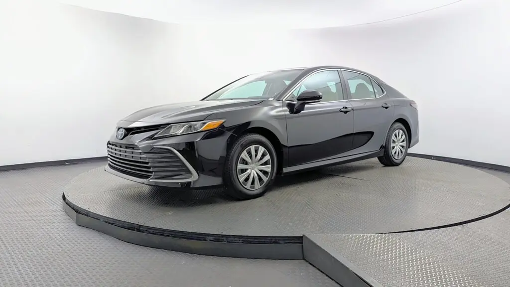2023 TOYOTA CAMRY HYBRID LE photo 1