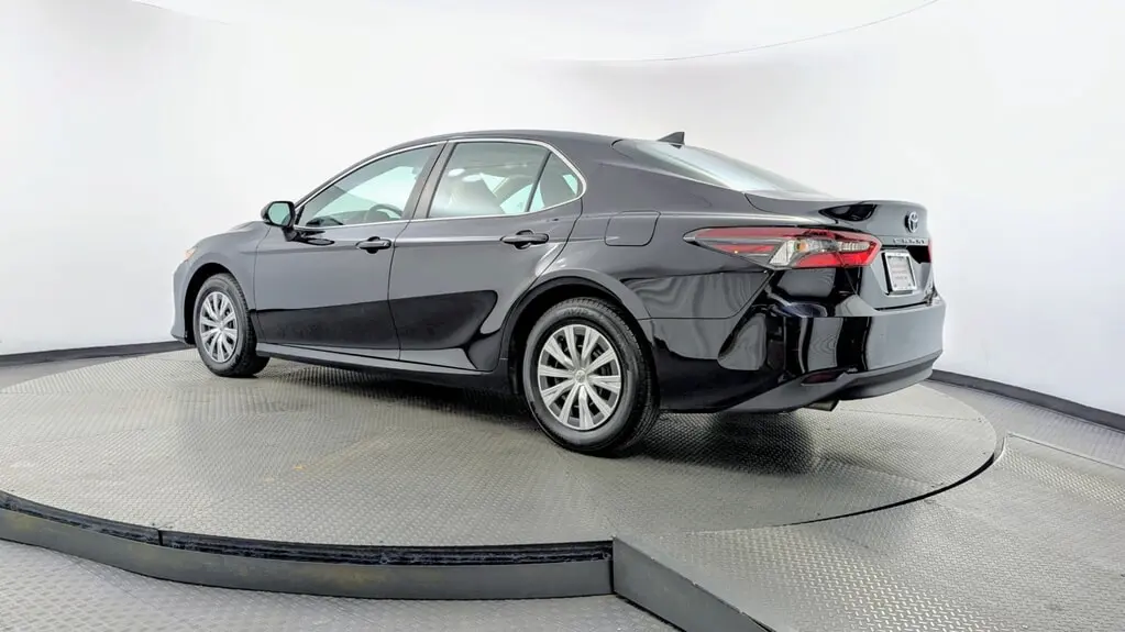 2023 TOYOTA CAMRY HYBRID LE photo 5