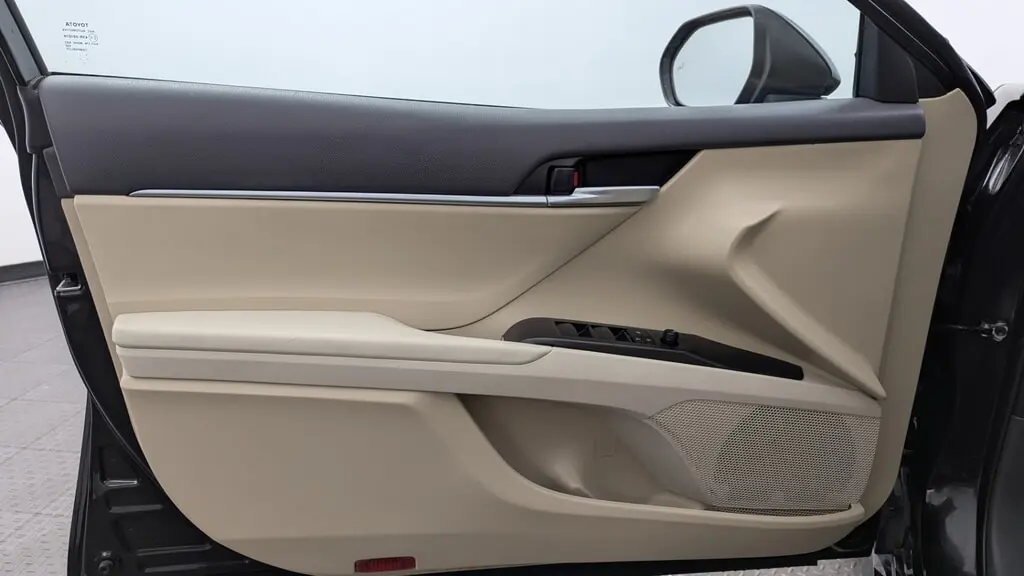 2023 TOYOTA CAMRY HYBRID LE photo 12