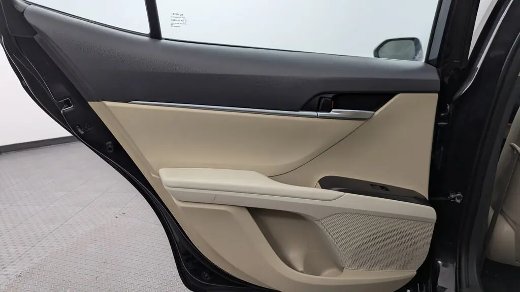2023 TOYOTA CAMRY HYBRID LE photo 15