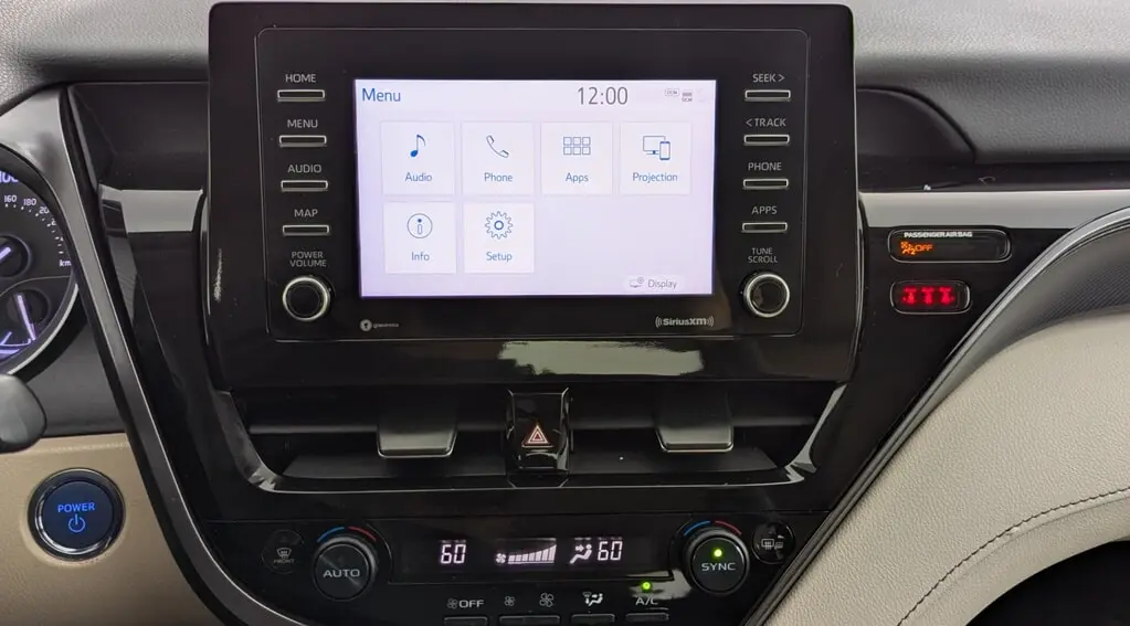 2023 TOYOTA CAMRY HYBRID LE photo 28