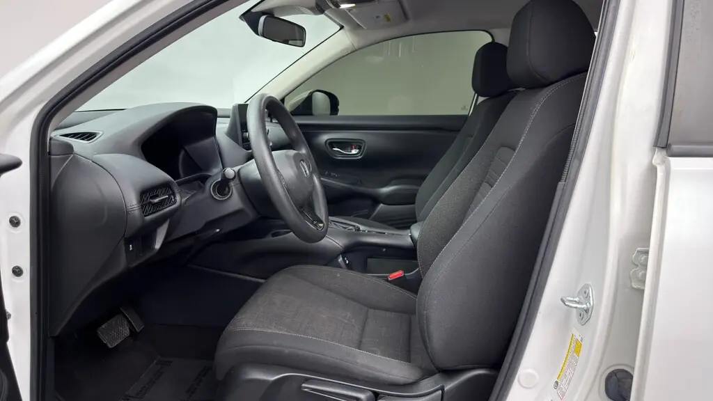 2023 HONDA HR-V LX photo 13
