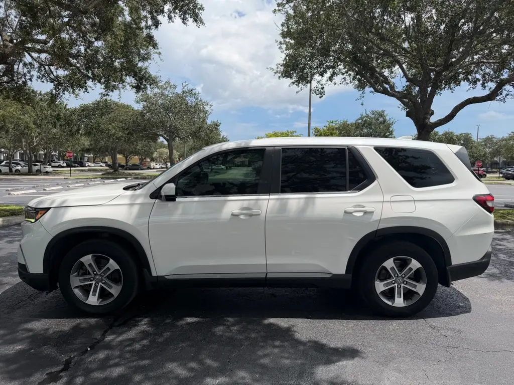 Florida Fine Cars - Used HONDA PILOT 2023 MIAMI EX-L 8 PASSENGER