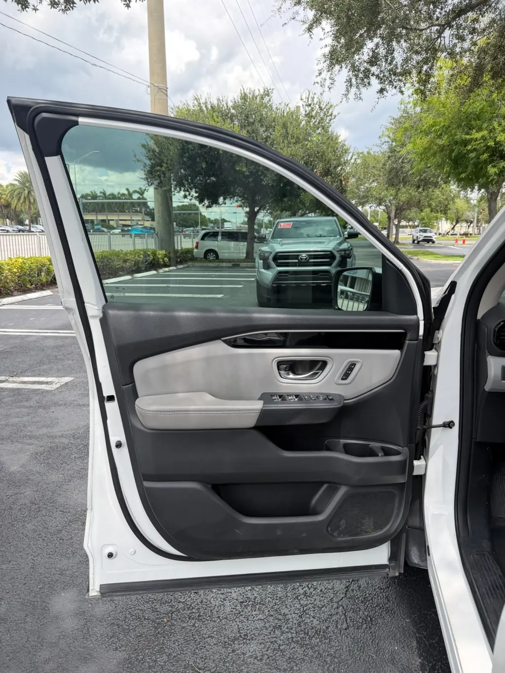 Florida Fine Cars - Used HONDA PILOT 2023 MIAMI EX-L 8 PASSENGER
