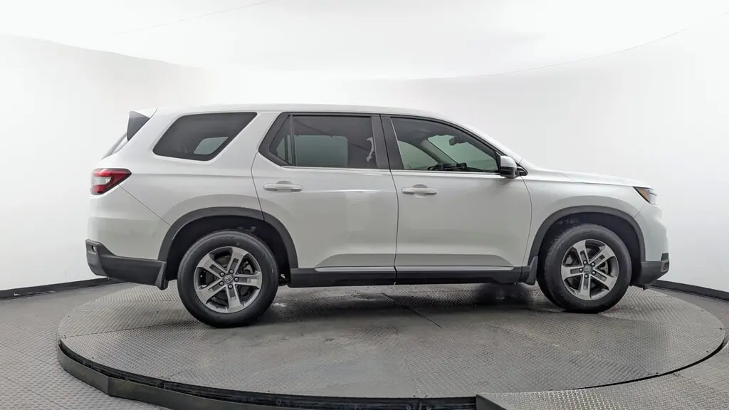 2023 HONDA PILOT EX-L 8 PASSENGER photo 8