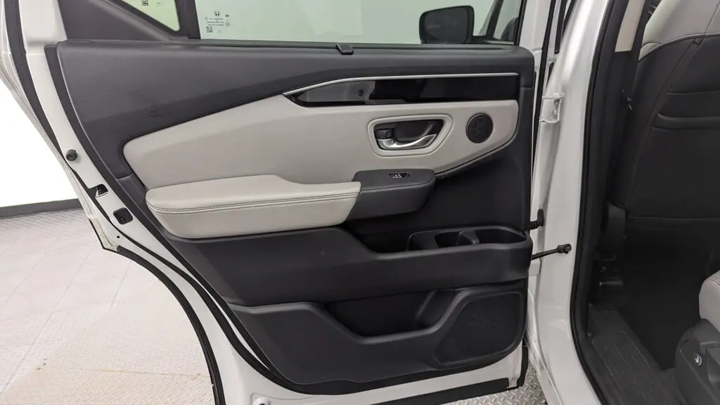 2023 HONDA PILOT EX-L 8 PASSENGER photo 15