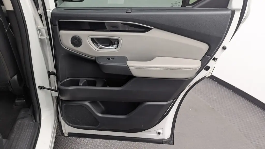 2023 HONDA PILOT EX-L 8 PASSENGER photo 21
