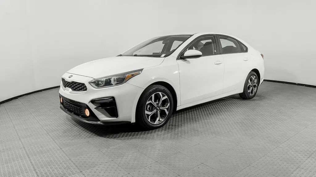 2019 KIA FORTE LXS photo 1