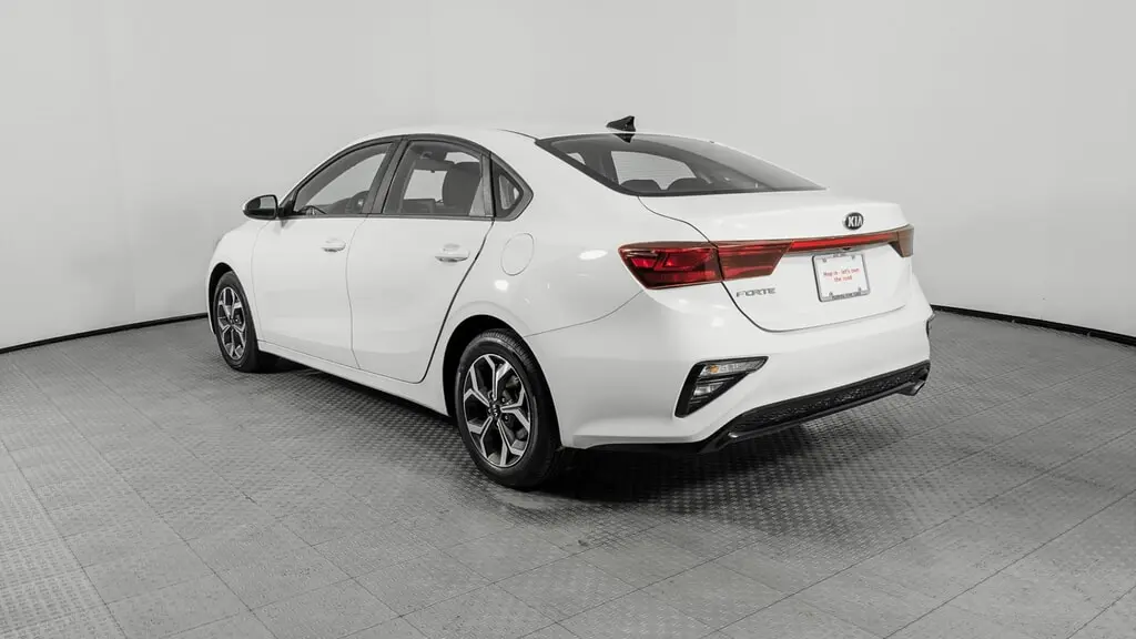 2019 KIA FORTE LXS photo 5