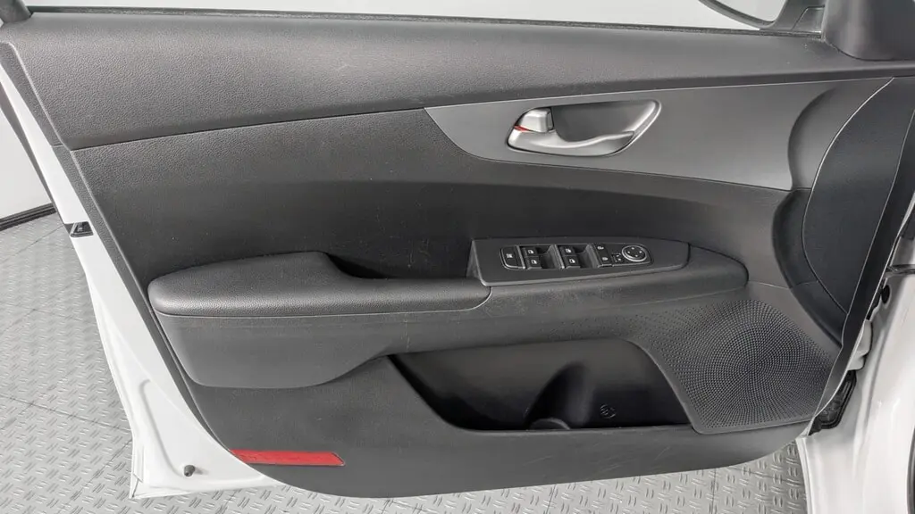 2019 KIA FORTE LXS photo 12