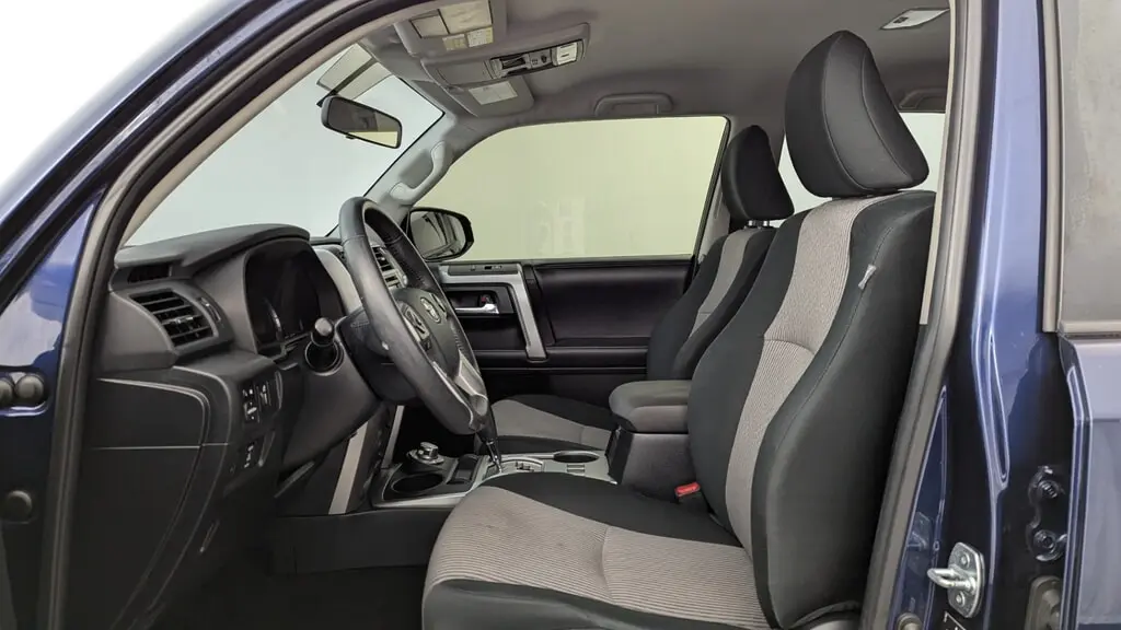2019 TOYOTA 4RUNNER SR5 photo 13