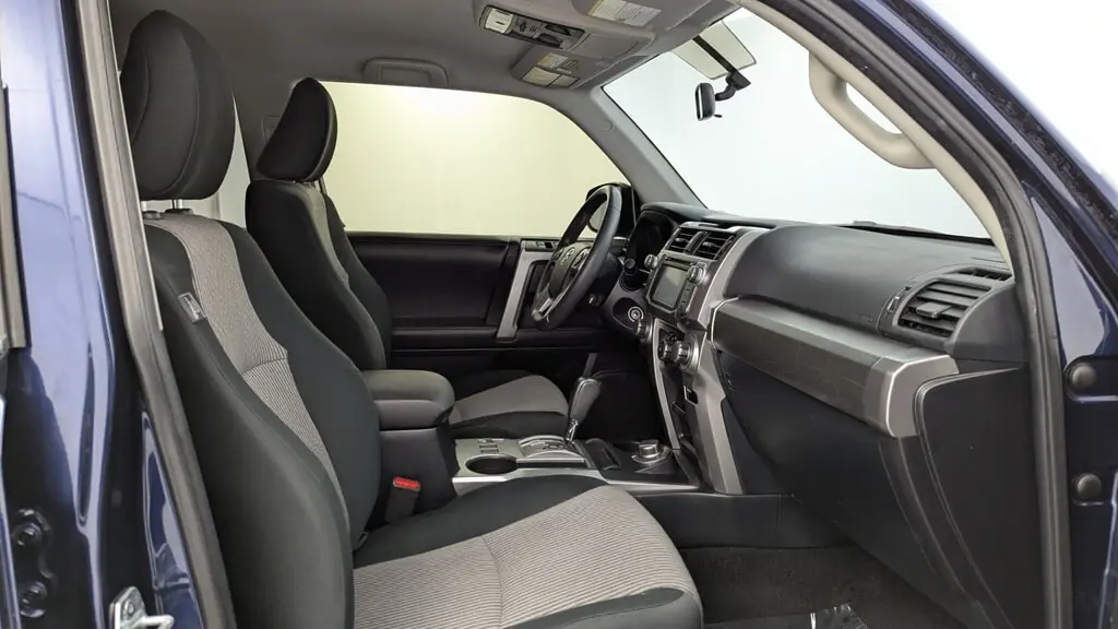 2019 TOYOTA 4RUNNER SR5 photo 20