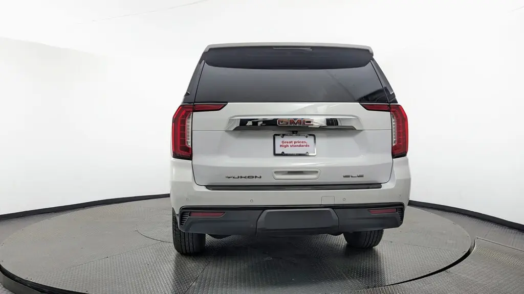 2023 GMC YUKON XL SLE photo 6