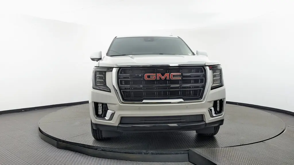 2023 GMC YUKON XL SLE photo 11