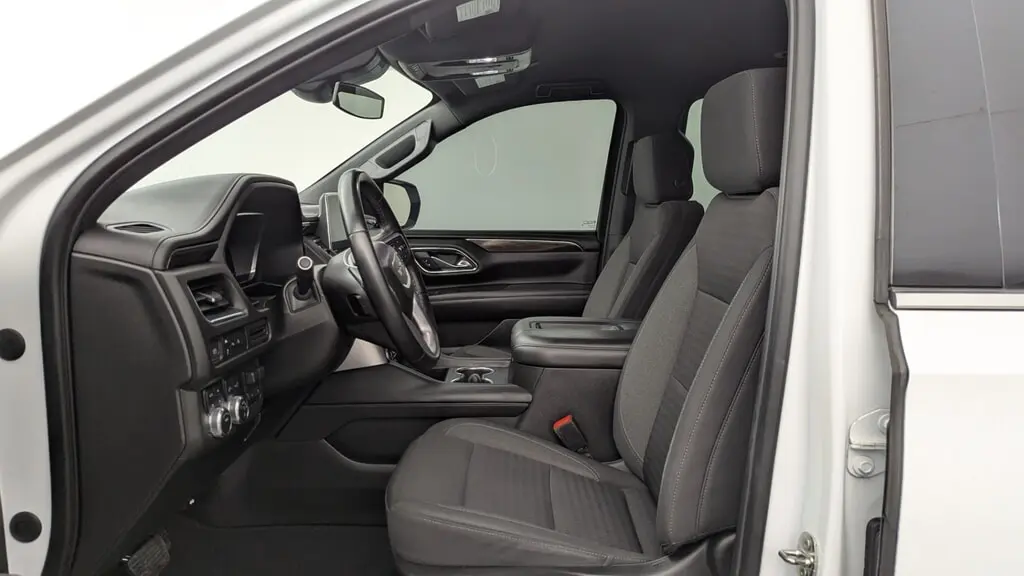 2023 GMC YUKON XL SLE photo 13