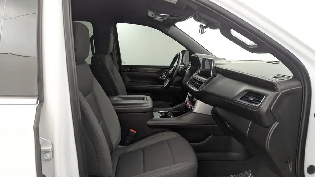 2023 GMC YUKON XL SLE photo 22