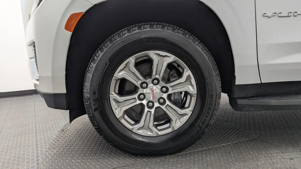 2023 GMC YUKON XL SLE photo 31