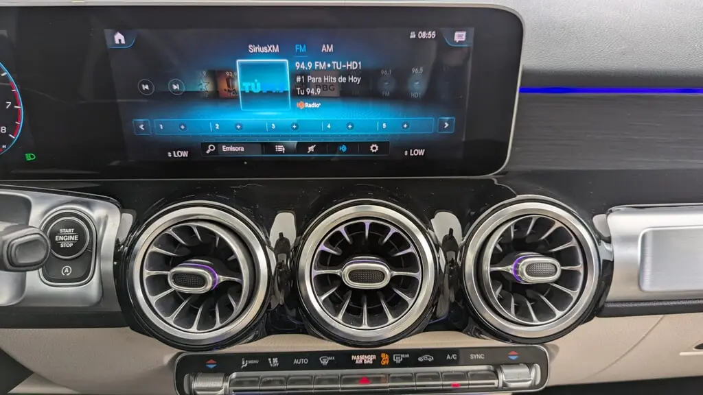2021 MERCEDES-BENZ GLB GLB 250 photo 29