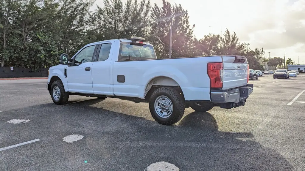 2020 FORD SUPER DUTY F-250 SRW XL photo 5