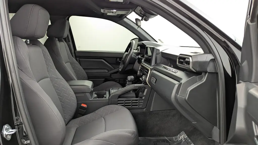 2025 TOYOTA TACOMA 2WD SR photo 21