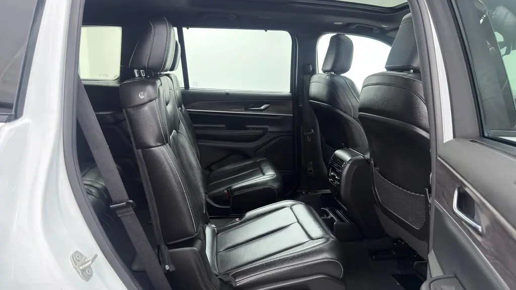 Florida Fine Cars - Used JEEP GRAND CHEROKEE L 2024 WEST PALM LIMITED