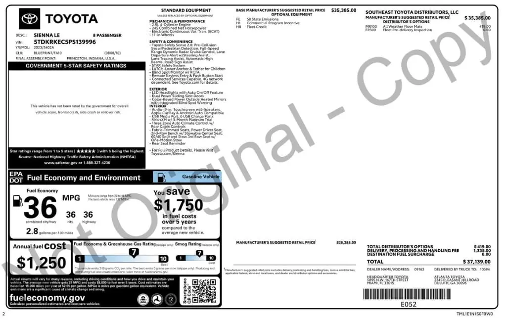 2023 TOYOTA SIENNA LE photo 3