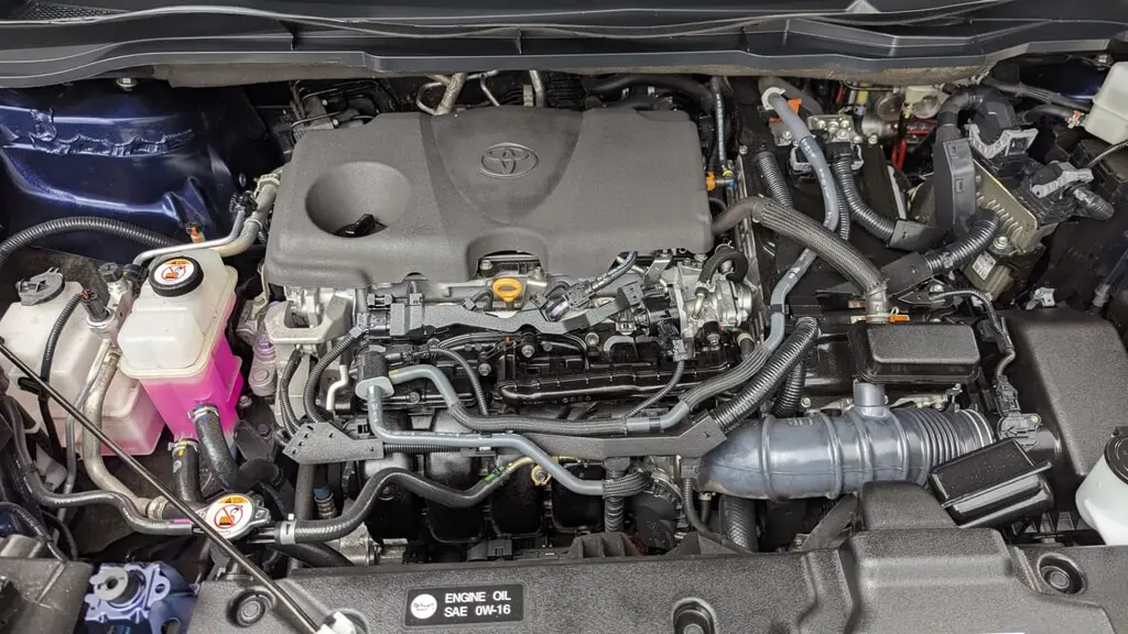 2023 TOYOTA SIENNA LE photo 30