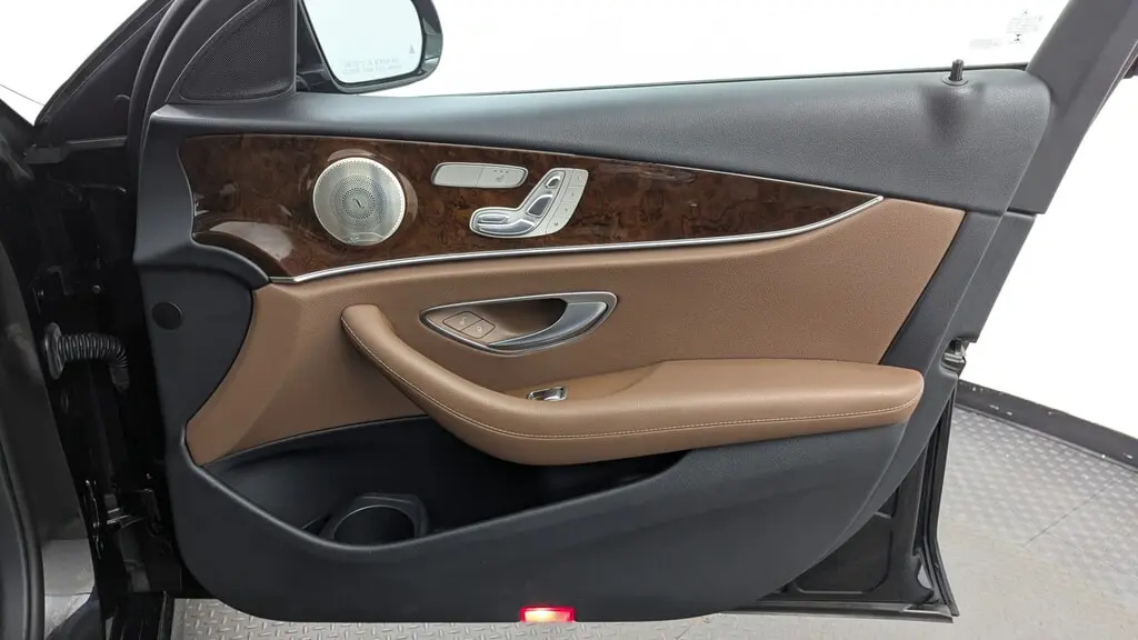 2022 MERCEDES-BENZ E-CLASS E 350 photo 22