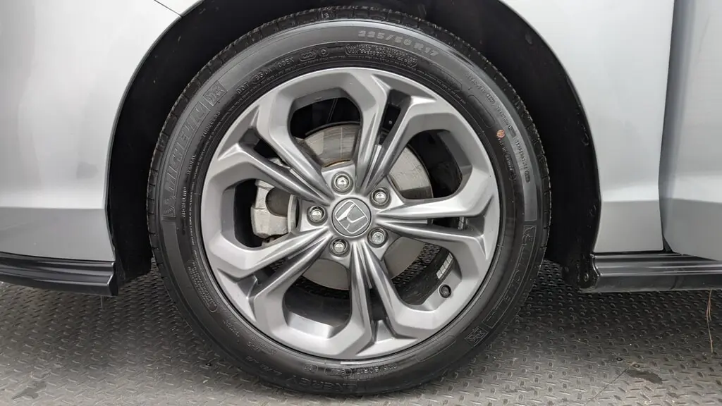 2024 HONDA ACCORD EX photo 30