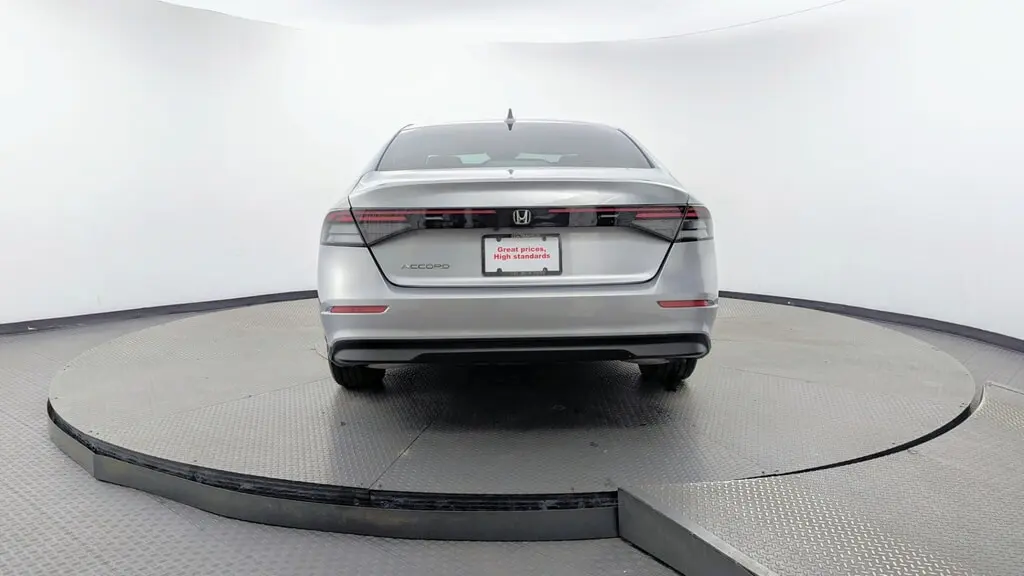 2025 HONDA ACCORD LX photo 6