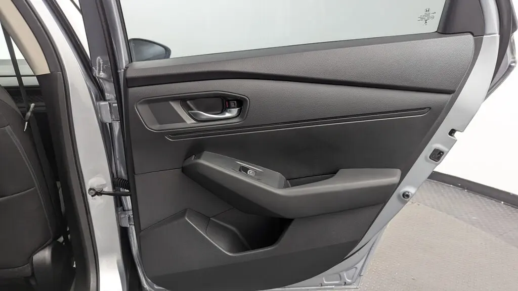 2025 HONDA ACCORD LX photo 20