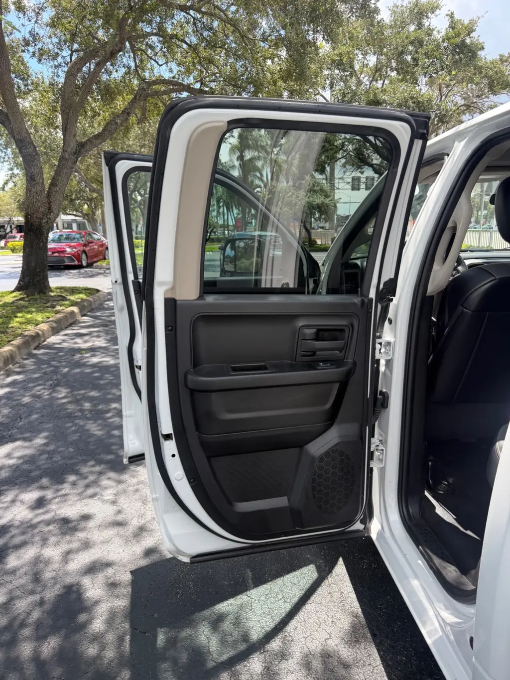 2023 RAM 1500 CLASSIC TRADESMAN photo 12