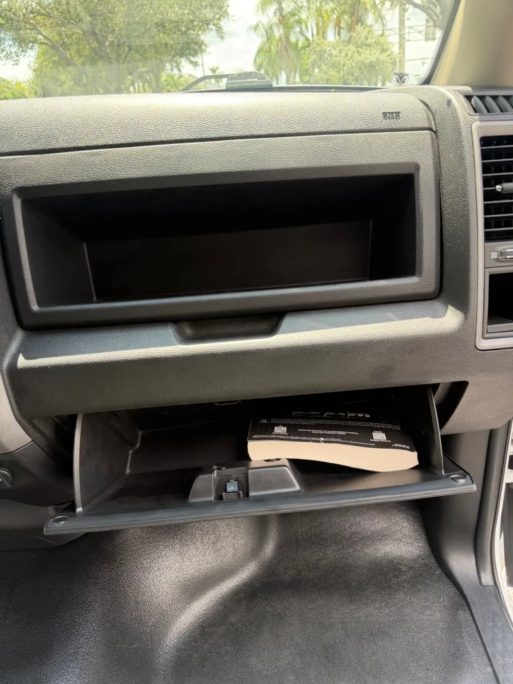 2023 RAM 1500 CLASSIC TRADESMAN photo 20