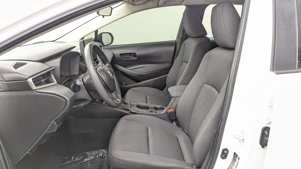 2023 TOYOTA COROLLA LE photo 13