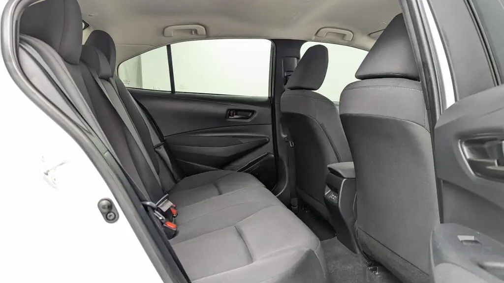 2023 TOYOTA COROLLA LE photo 18