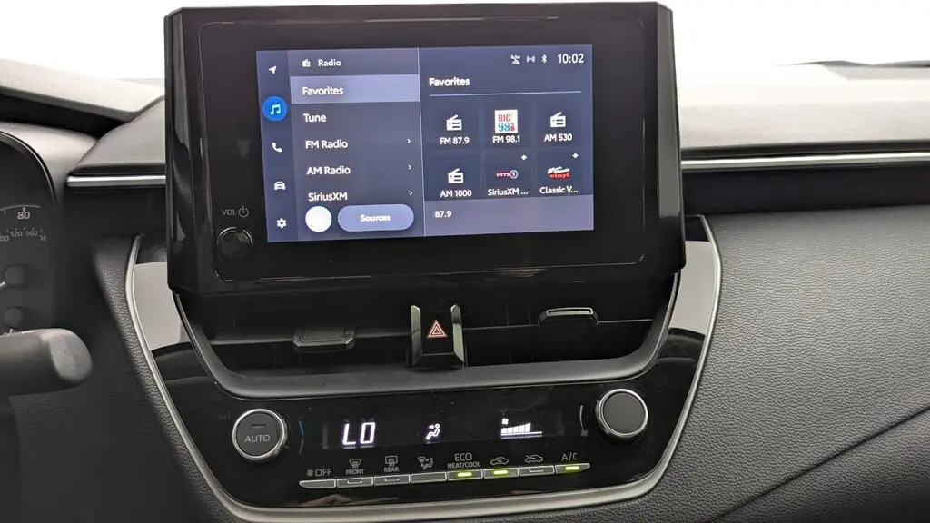 2023 TOYOTA COROLLA LE photo 27