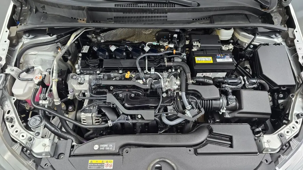 2025 TOYOTA COROLLA LE photo 33