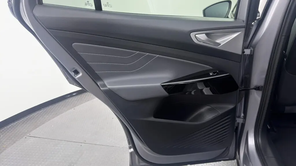 2023 VOLKSWAGEN ID.4 S photo 13
