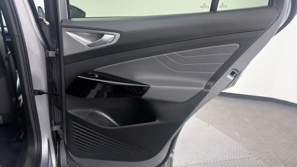 2023 VOLKSWAGEN ID.4 S photo 18