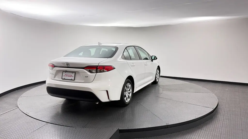 2024 TOYOTA COROLLA LE photo 7