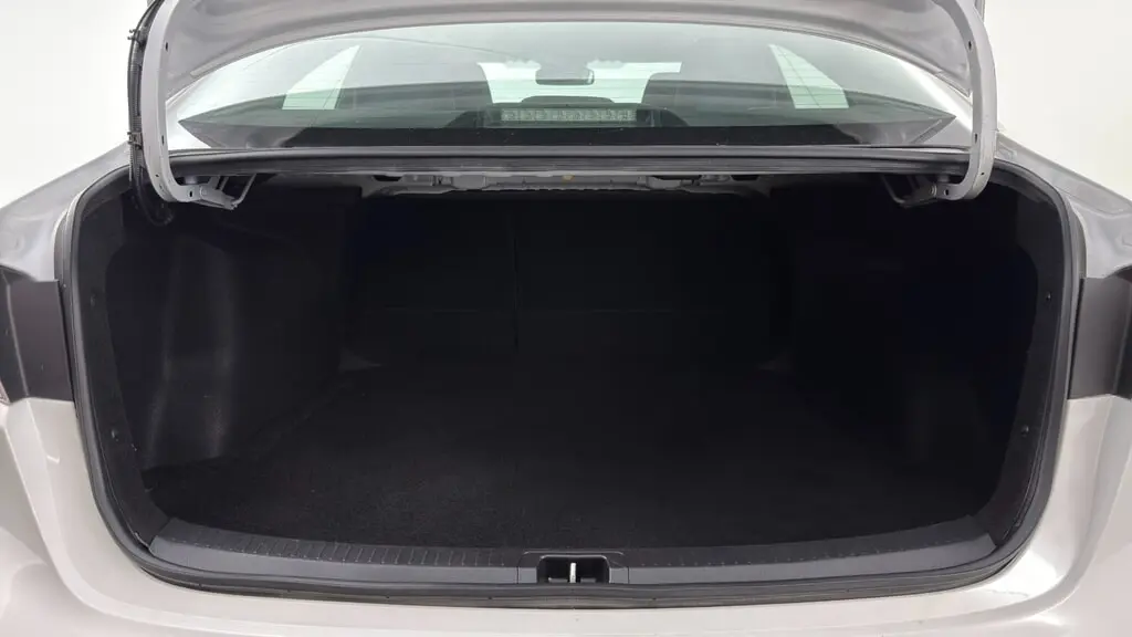 2024 TOYOTA COROLLA LE photo 17